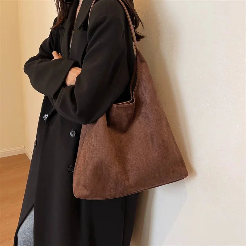 Bolso Nomad Suede Hobo