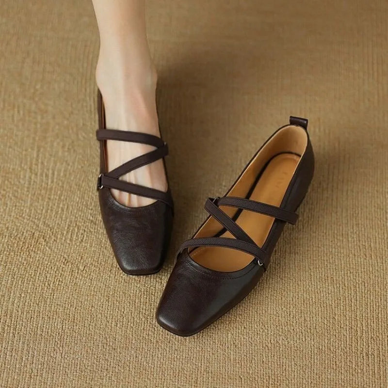 Bailarina Cuero Tailored Flat